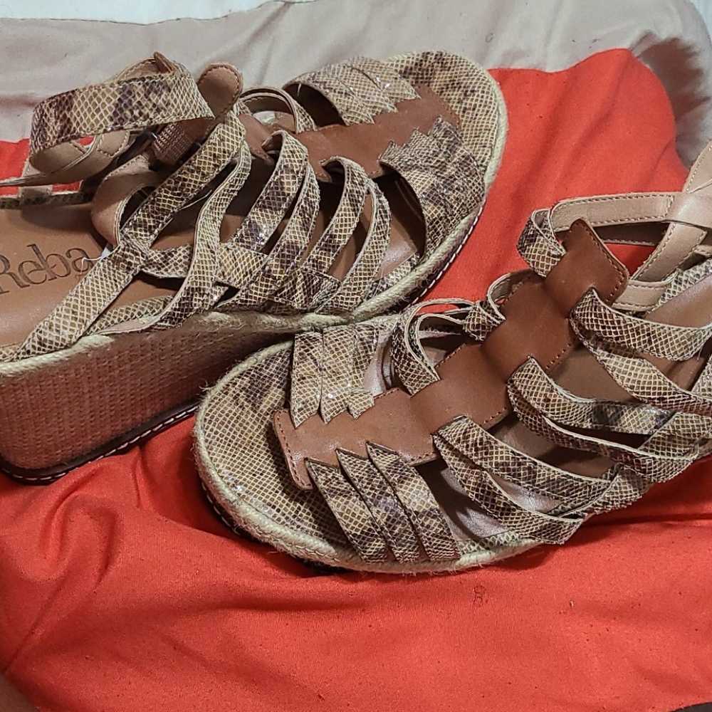 Wedges - Picture 5 of 5